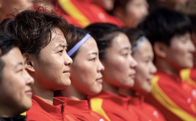 影片主演罗伯特·德尼罗、西尔维斯特·史泰龙和导演彼得·西格尔等明星亮相。